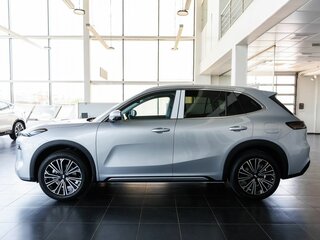 2026 Geely EX5 Гибрид EM-R, белый, 3829990 рублей, вид 4