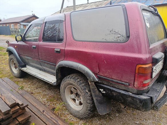 1993 Toyota Hilux Surf II Рестайлинг, красный, 555000 рублей - вид 5