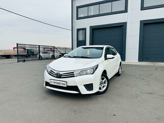 2013 Toyota Corolla XI (E160, E170, E180), белый, 1079000 рублей, вид 1