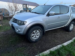 2011 Mitsubishi L200 IV, серебристый, 1100000 рублей, вид 4