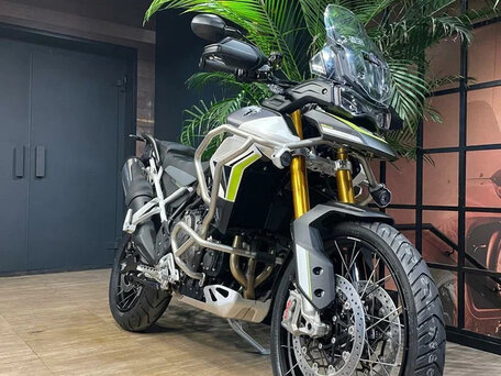 2024 Triumph Tiger 900, чёрный, 1850000 рублей, вид 2