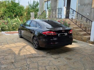 2019 Ford Fusion (North America) II Рестайлинг, чёрный, 1900000 рублей, вид 3