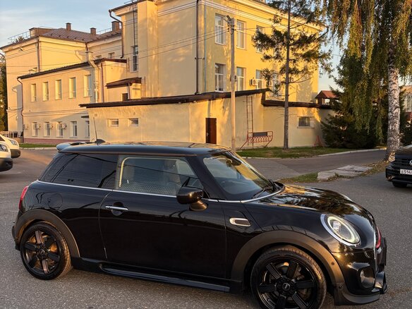 2020 Mini Hatch Cooper D III (F55/F56) Рестайлинг, чёрный, 1980000 рублей - вид 10