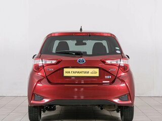 2017 Toyota Vitz III (XP130) Рестайлинг 2, красный, 979000 рублей, вид 5