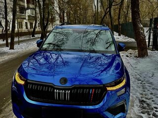 2023 Skoda Kodiaq I Рестайлинг, синий, 4000000 рублей, вид 3