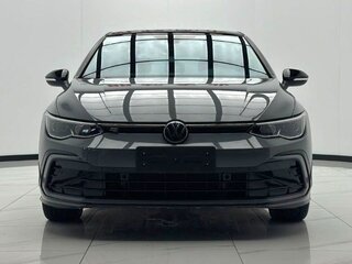 2023 Volkswagen Golf VIII, серый, 1970000 рублей, вид 2