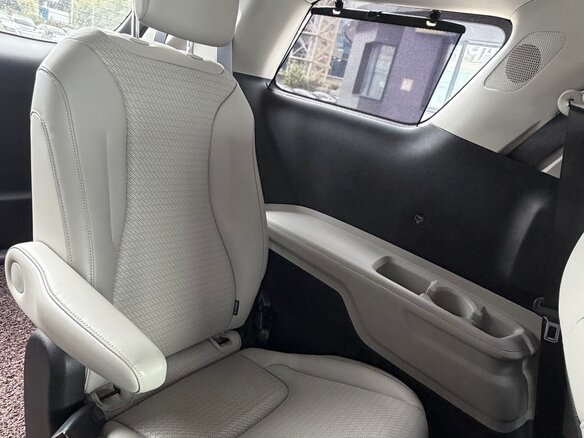 2020 Kia Carnival IV, чёрный, 4500000 рублей - вид 26