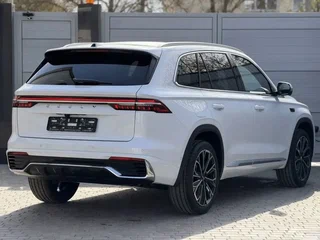 2026 Geely Monjaro (Xingyue L) I Рестайлинг 2 (China Market), белый, 3950000 рублей, вид 4