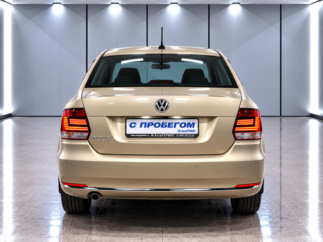 2019 Volkswagen Polo V Рестайлинг, бежевый, 1300000 рублей, вид 3