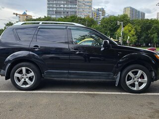 2008 Mitsubishi Outlander II, чёрный, 1000000 рублей, вид 2
