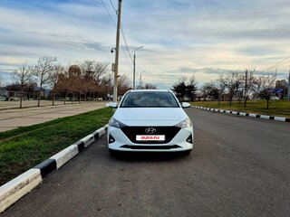 2020 Hyundai Solaris II Рестайлинг, белый, 1510000 рублей, вид 2