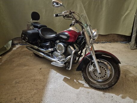 2004 Yamaha XVS1100, красный, 529000 рублей, вид 1