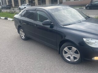 2011 Skoda Octavia II (A5) Рестайлинг, чёрный, 520000 рублей, вид 3