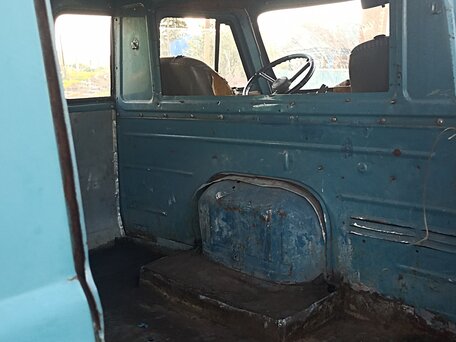 2000 УАЗ 3909, голубой, 73000 рублей, вид 5