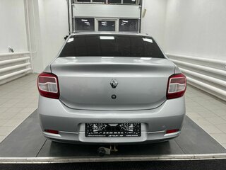 2015 Renault Logan II, серебристый, 675000 рублей, вид 4
