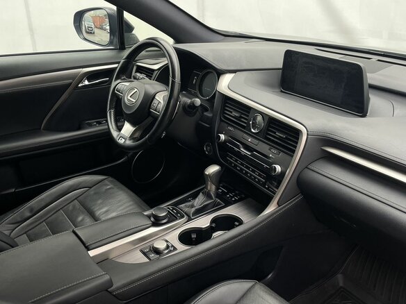 2017 Lexus RX 200t IV, серый, 4199000 рублей - вид 9