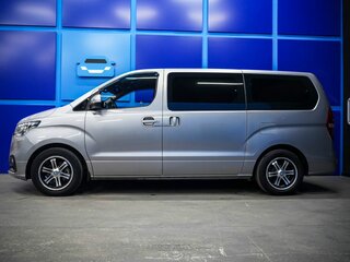 2018 Hyundai H-1 II Рестайлинг 2, серый, 2500000 рублей, вид 3