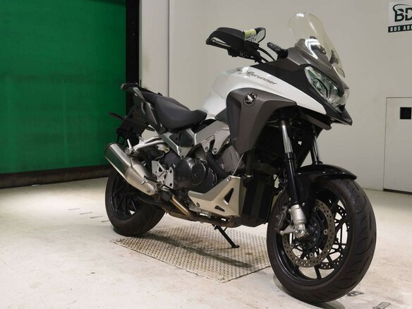 2015 Honda VFR 800X (Crossrunner), белый, 797000 рублей - вид 2