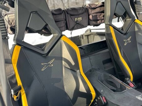2011 BRP Can-Am Commander 1000, чёрный, 1000000 рублей, вид 1