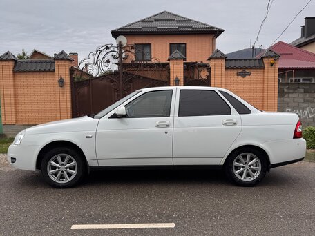 2016 Lada (ВАЗ) Priora I Рестайлинг, белый, 575000 рублей, вид 4