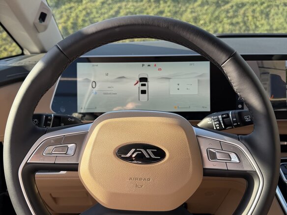 2026 JAC RF8, серый, 4875000 рублей - вид 3