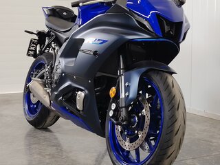 2022 Yamaha YZF-R7, синий, 829000 рублей, вид 3