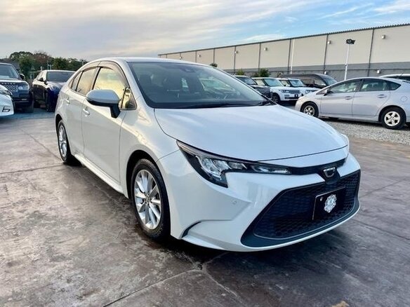 2021 Toyota Corolla XII (E210), белый, 1540084 рублей