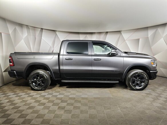 2022 Ram 1500 Crew Cab V, белый, 7249000 рублей - вид 5