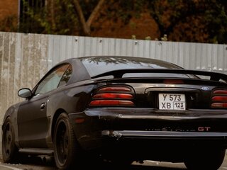 1995 Ford Mustang IV, чёрный, 1250000 рублей, вид 1