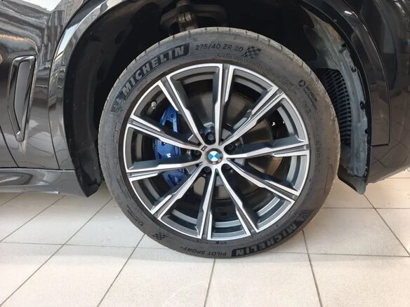 2022 BMW X5 30d IV (G05/G18), чёрный, 6500000 рублей - вид 15
