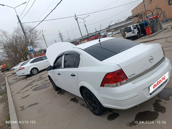 2013 Opel Astra H Рестайлинг, белый, 700000 рублей - вид 5