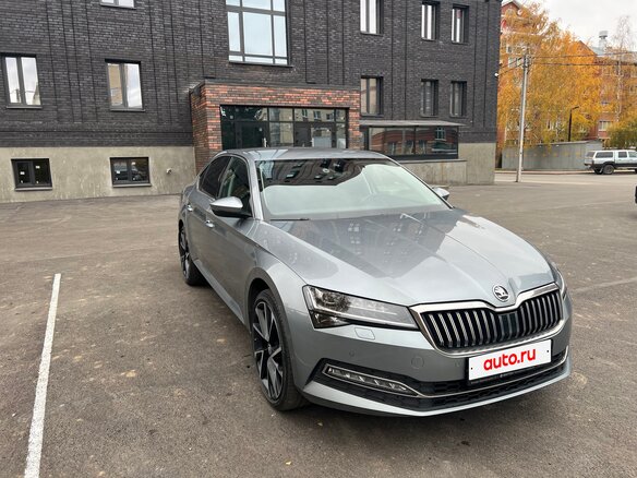 2019 Skoda Superb III Рестайлинг, серый, 2500000 рублей - вид 24