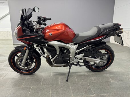 2009 Yamaha FZ6, оранжевый, 800000 рублей, вид 4