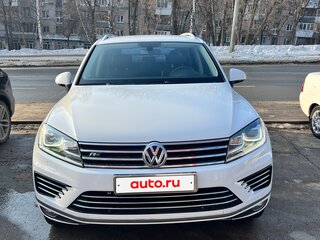 2016 Volkswagen Touareg II Рестайлинг, белый, 3200000 рублей, вид 2