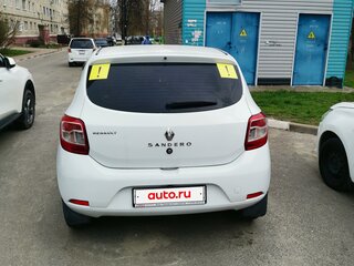 2017 Renault Sandero II, белый, 820000 рублей, вид 4