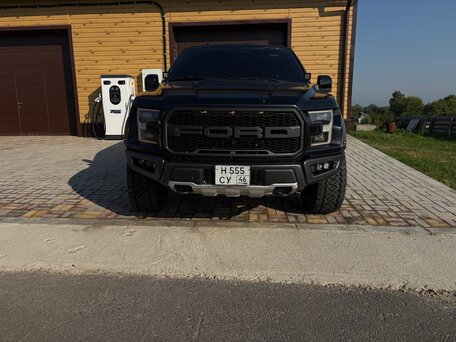 2018 Ford F-150 Raptor SuperCrew Raptor XIII, чёрный, 5000000 рублей, вид 3