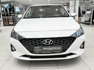 2020 Hyundai Solaris II Рестайлинг, белый, 1450000 рублей, вид 2