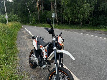 2011 KTM 690 SMC, белый, 499000 рублей, вид 2