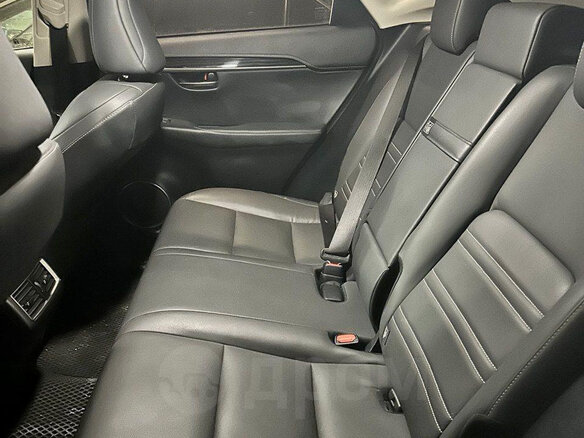 2018 Lexus NX 200 I Рестайлинг, белый, 3200000 рублей - вид 5