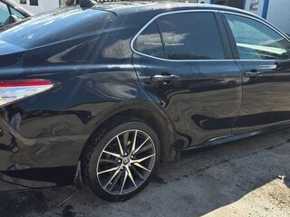 2020 Toyota Camry VIII (XV70), чёрный, 2300000 рублей, вид 2