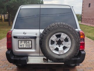 2011 Nissan Patrol V (Y61) Рестайлинг, серый, 3100000 рублей, вид 4