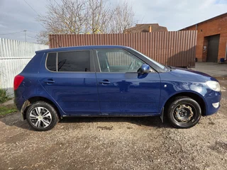 2014 Skoda Fabia II Рестайлинг, синий, 580000 рублей, вид 3