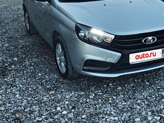 2017 Lada (ВАЗ) Vesta I, серебристый, 545000 рублей, вид 2