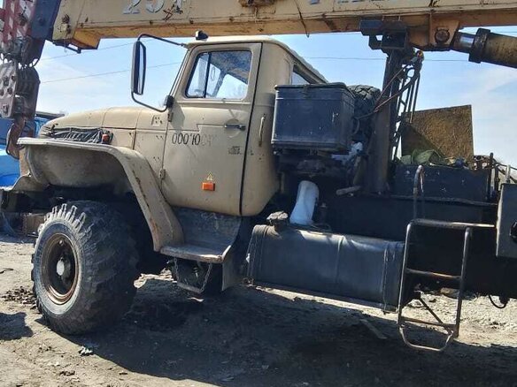 2001 Урал КС, жёлтый, 1500000 рублей - вид 2