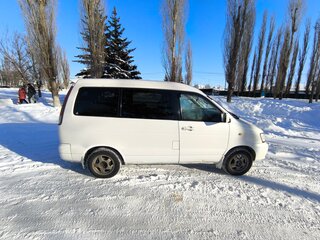1999 Toyota Town Ace Noah III, белый, 715000 рублей, вид 5