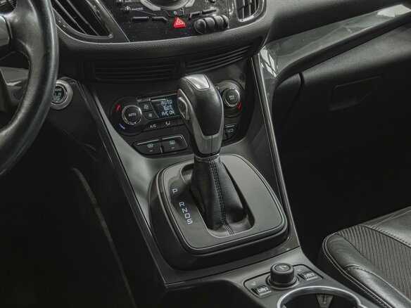 2016 Ford Kuga II, белый - вид 15