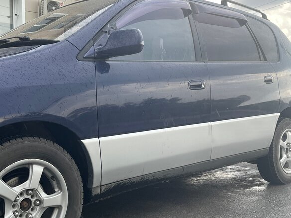 1998 Toyota Ipsum I (M10), синий, 600000 рублей - вид 4
