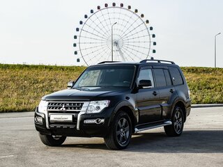 2014 Mitsubishi Pajero IV Рестайлинг 2, чёрный, 2360000 рублей, вид 1