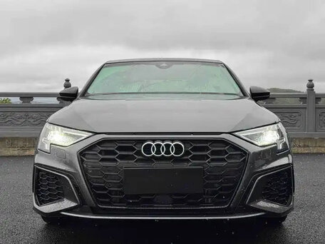 2023 Audi A3 35 TFSI Long IV (8Y), серый, 1660000 рублей, вид 2