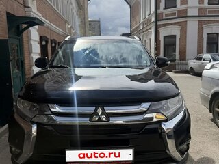2015 Mitsubishi Outlander III Рестайлинг 2, чёрный, 2300000 рублей, вид 2